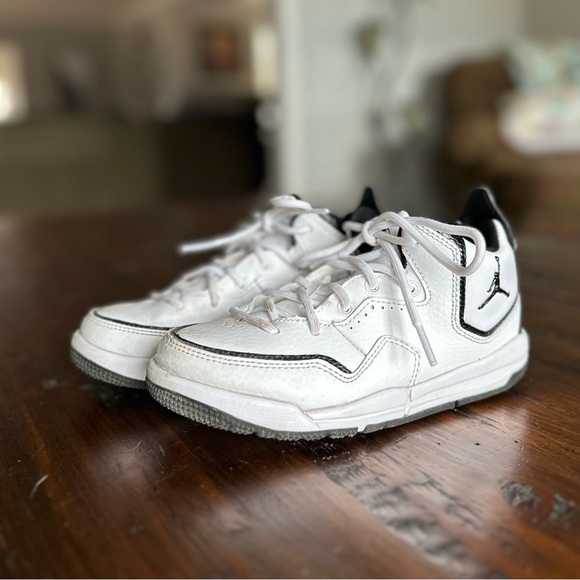 Jordan Courtside 23 'White Black Toddler 13C - Picture 2 of 6